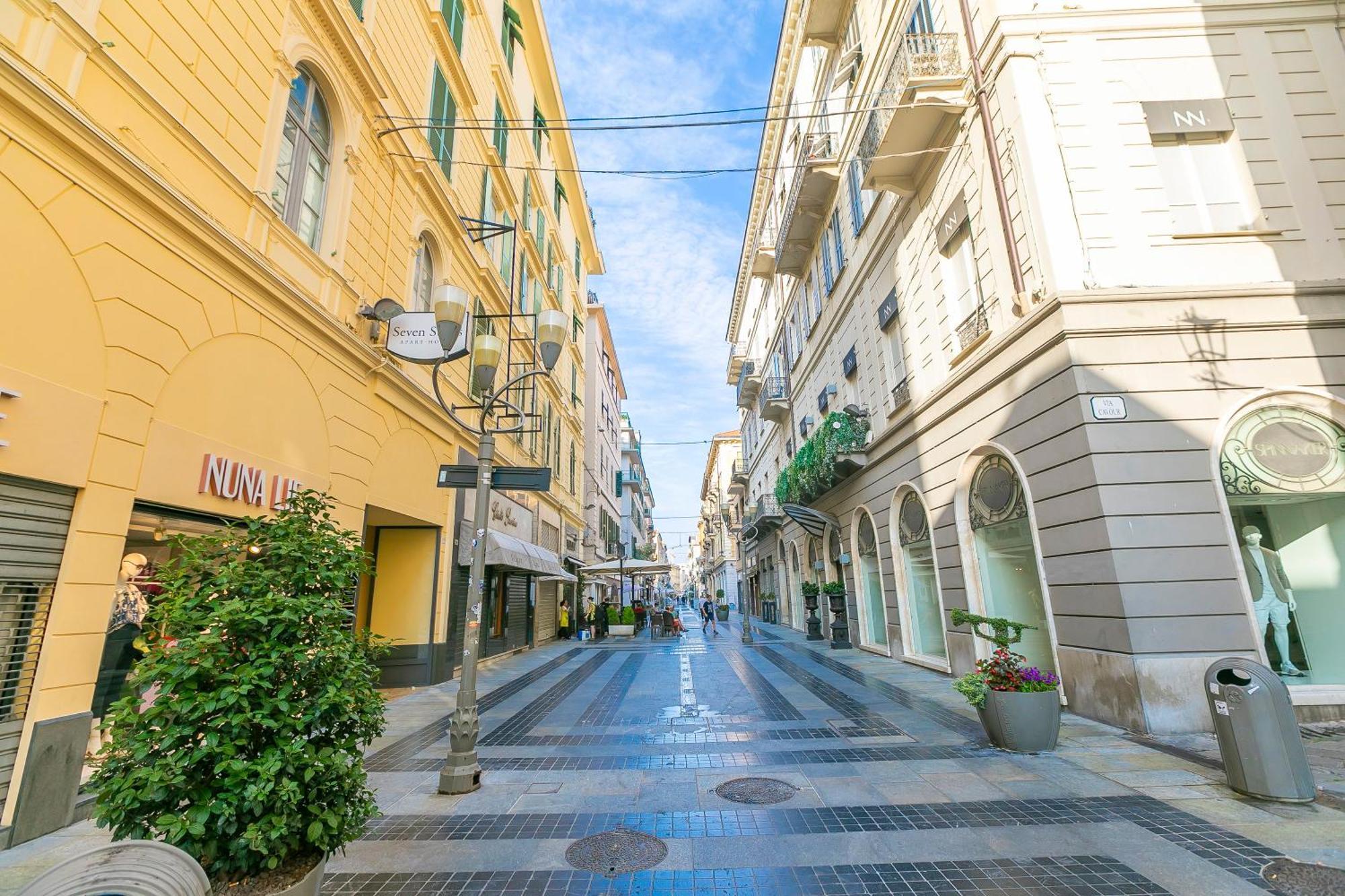 Seven Suites Apartments - Via Matteotti 178 Sanremo Dış mekan fotoğraf