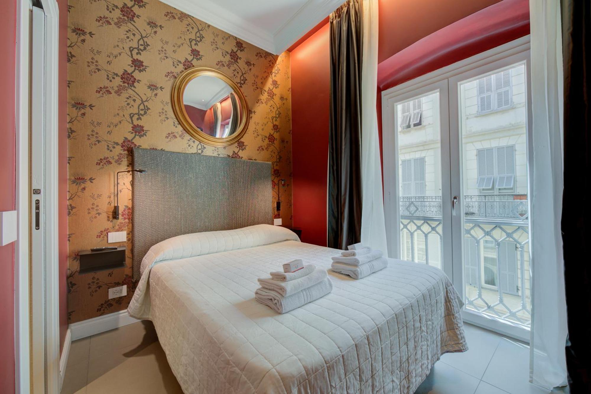 Seven Suites Apartments - Via Matteotti 178 Sanremo Dış mekan fotoğraf